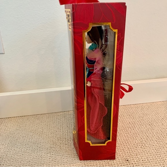 Mulan 25th Anniversary Collectible Display Figure Doll - Picture 8 of 11
